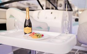 Amanzi Island Boutique Hotel